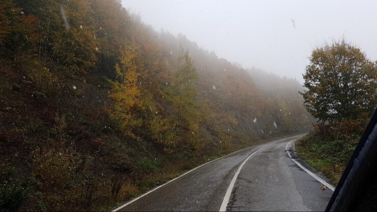 В Актюбинской области временно ограничили движение из-за непогоды 