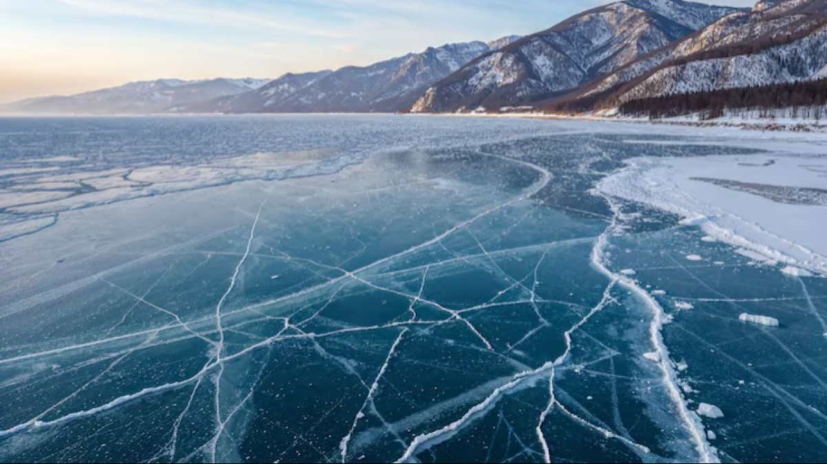 Три трагедии на льду: МЧС призывает казахстанцев к осторожности