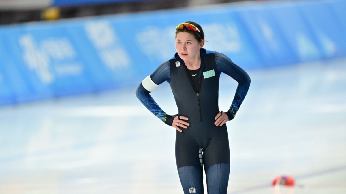 Казахстанские конькобежцы завоевали 11 медалей на юниорском этапе Кубка мира