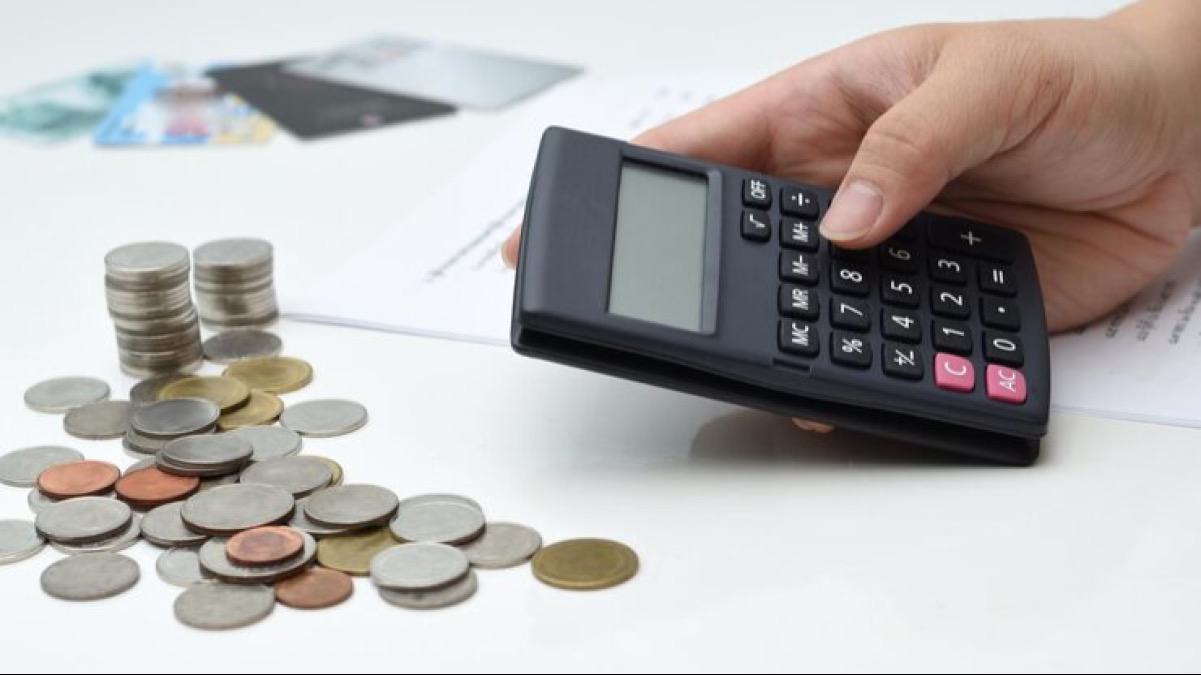 Казахстанцам увеличат минимальную зарплату и базовые пенсии в 2026 году