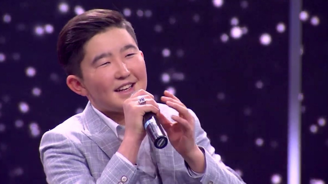 “Мен қыздармен көп жүремін”: Қойшы бала жеке өмірі жайлы айтып мазаққа қалды