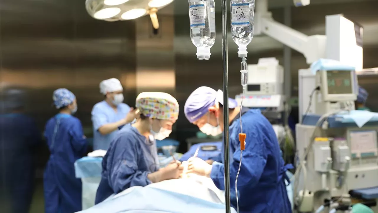 Шымкентте 3 жасар бала 16 магнит жұтып қойған