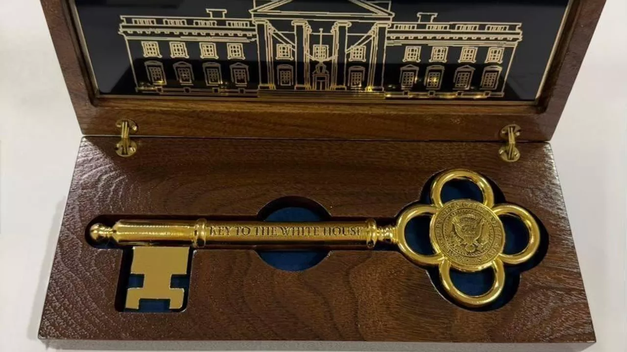 АҚШ президенті Тоқаевқа сый-сыяпат жолдады