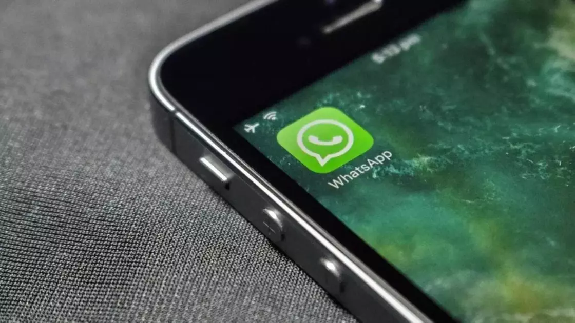 Алаяқтар WhatsApp-тағы жеке аккаунтты күдік тудырмайтындай басып алудың әдісін ойлап тапты