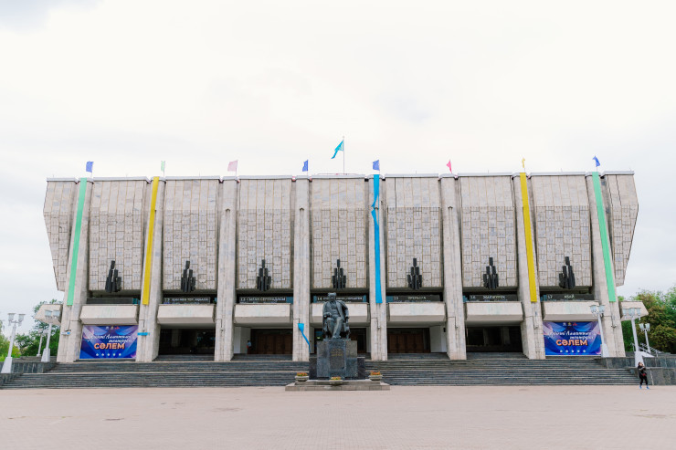 В Минкультуры прокомментировали информацию о “заморозке” реконструкции театра им. Ауэзова