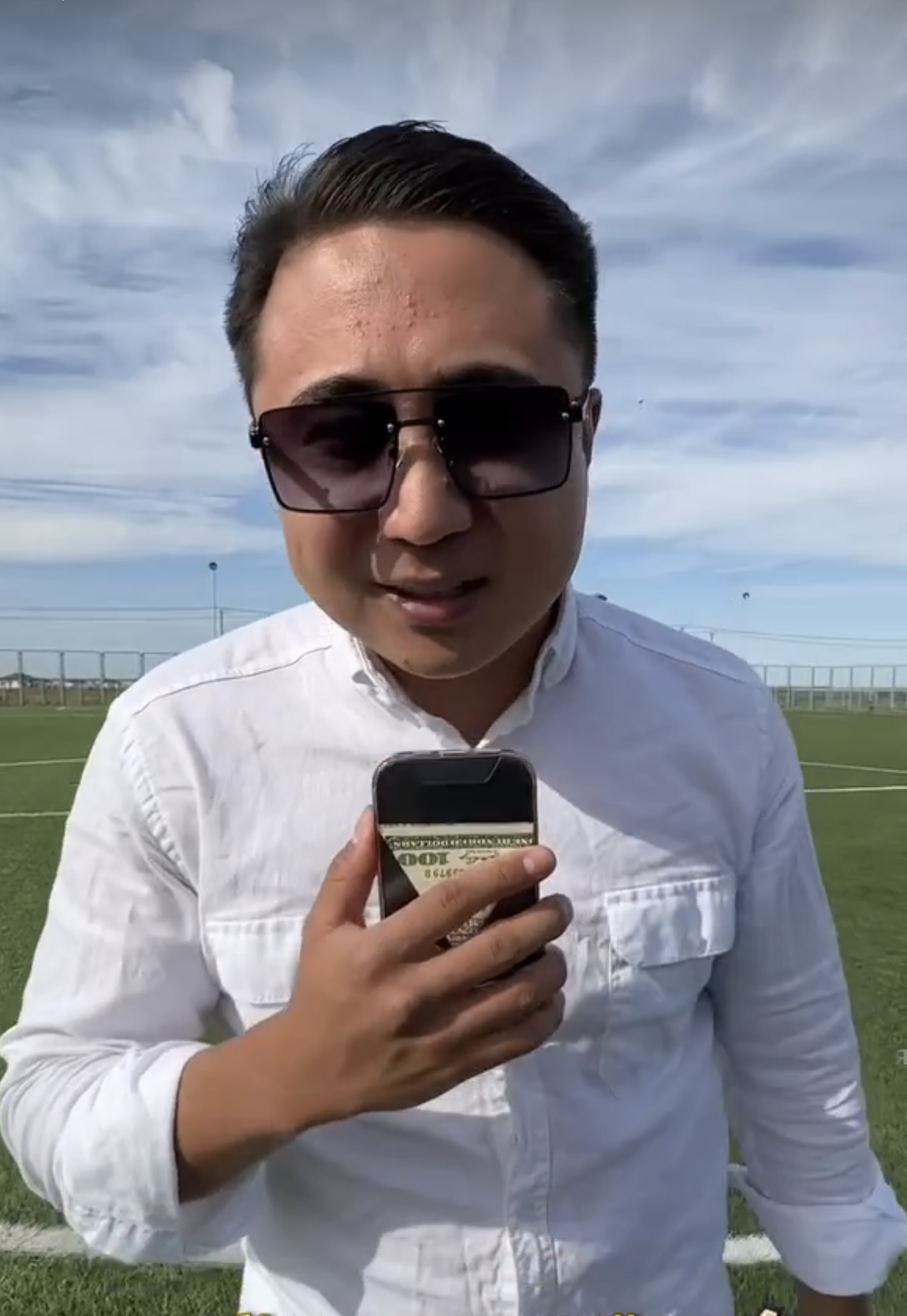 Блогера с миллионной аудиторией объявили в розыск