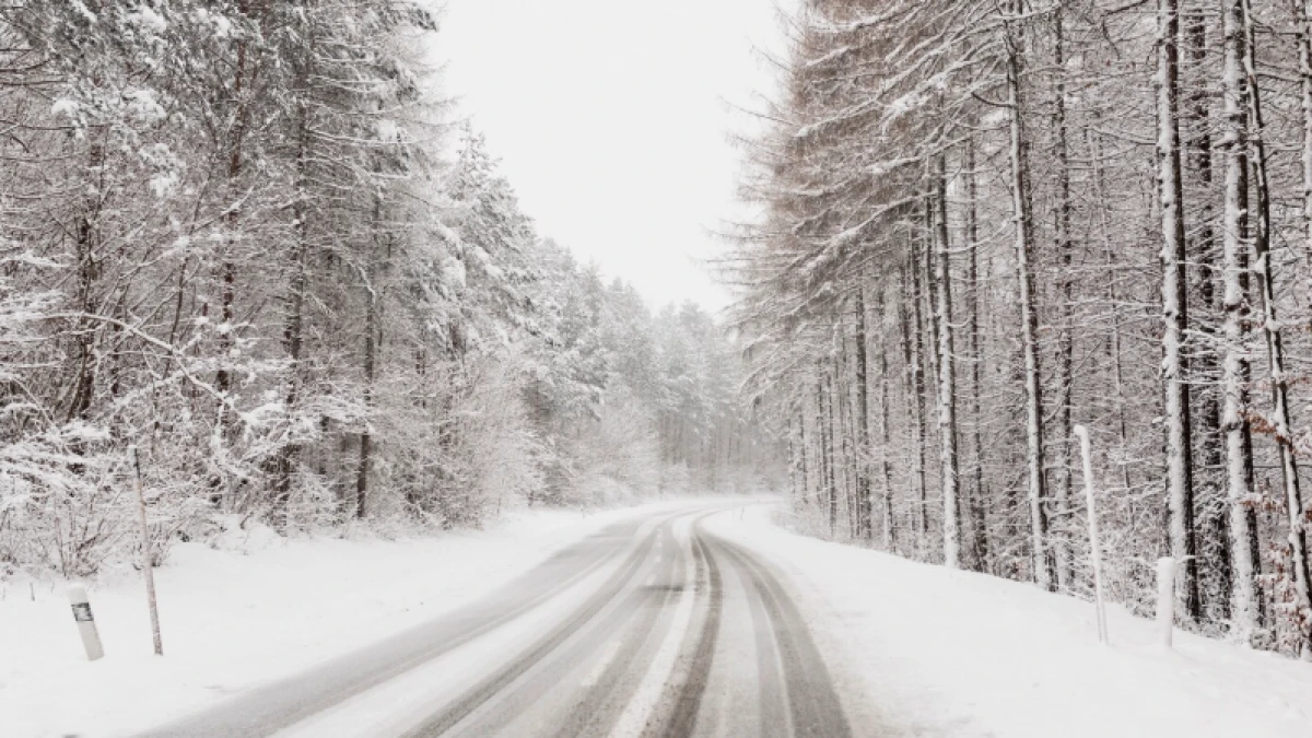 Ауа райына байланысты бірнеше облыста жол жабылды