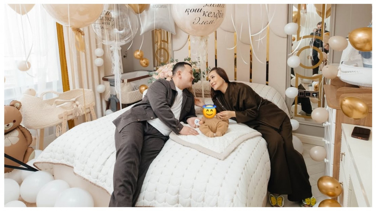 "Осы сәтті 10 жыл күттім": Блогер "Колобок" жалғыз ұлына ән арнады