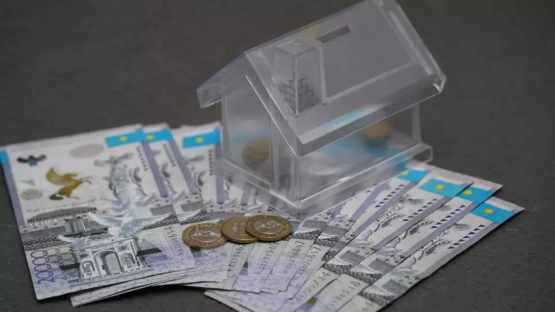 Астанада "7-20-25" бағдарламасымен үй алып беремін деп 25 адамның қаражатын иемденген адам сотталды