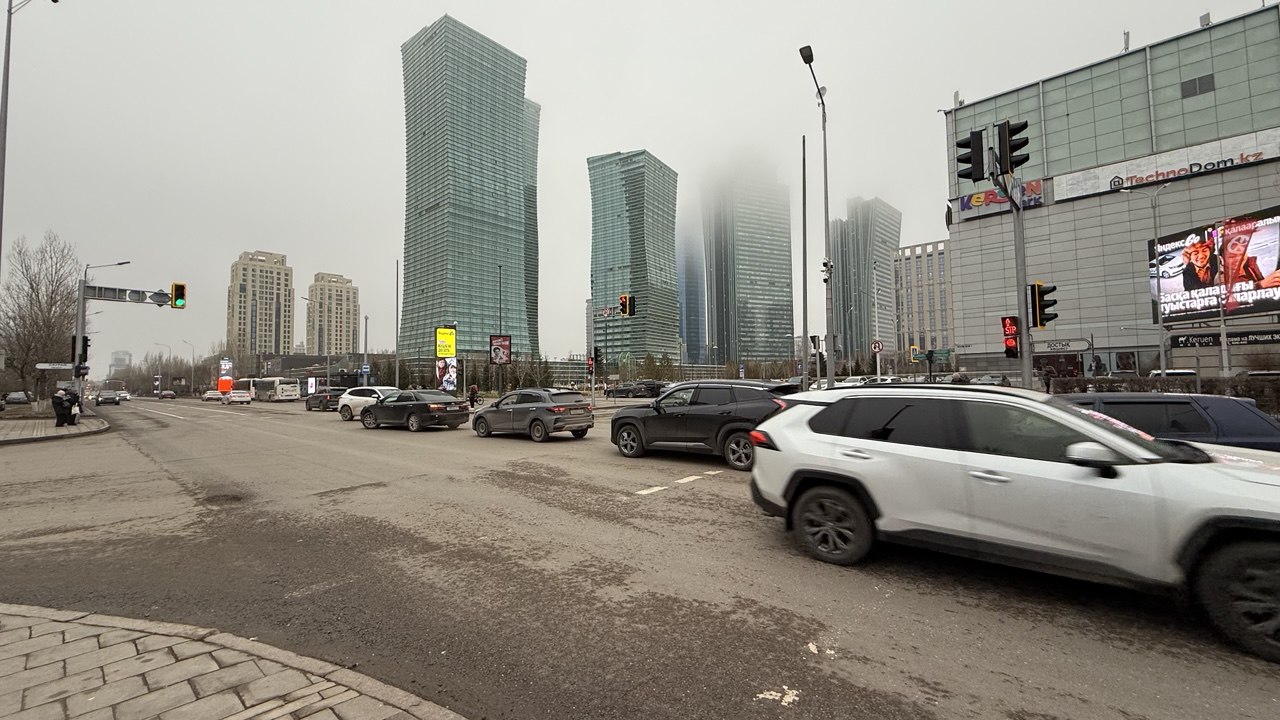 Жителей девяти городов Казахстана предупредили о повышенном загрязнении воздуха