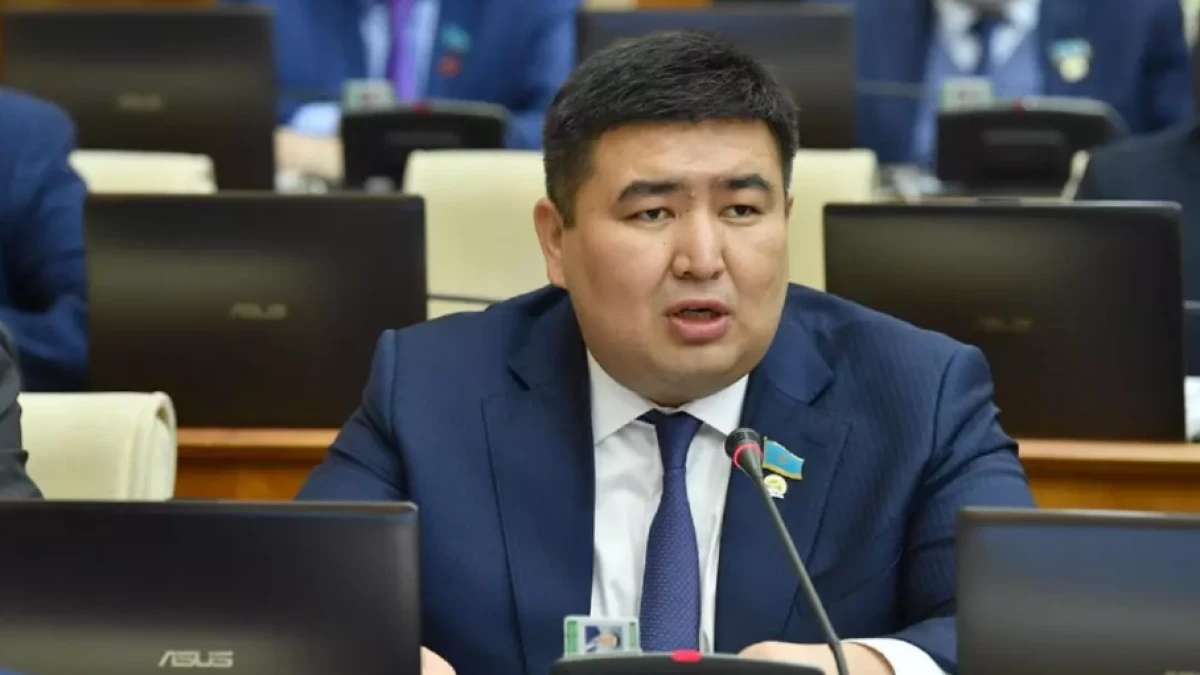 Мәжілісте тағы бір депутаттың өкілеттігі аяқталды