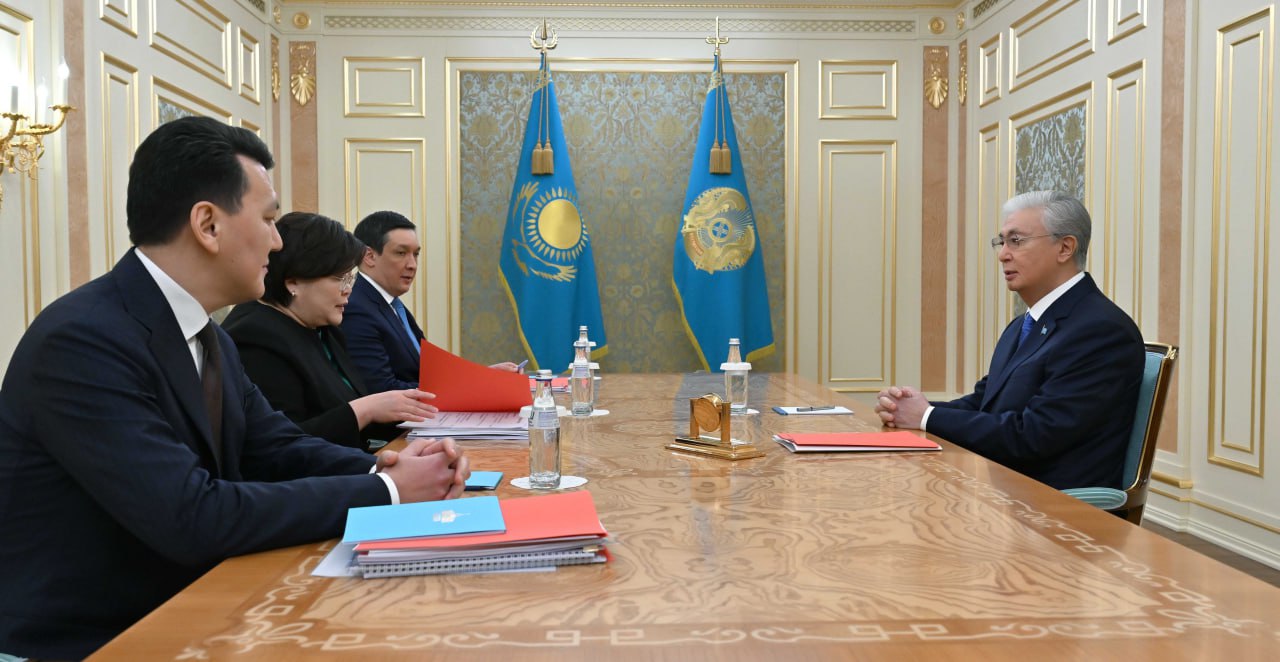 Конституционная комиссия представила Президенту итоговый проект новой Конституции