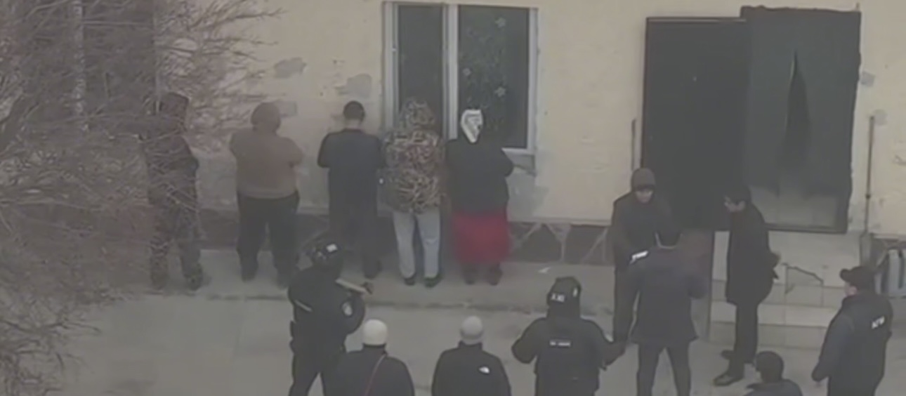 Три подпольных производства табачных изделий выявлены в Туркестанской области