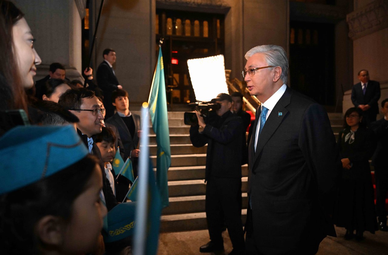 Тоқаев Вашингтонға жұмыс сапарымен барды