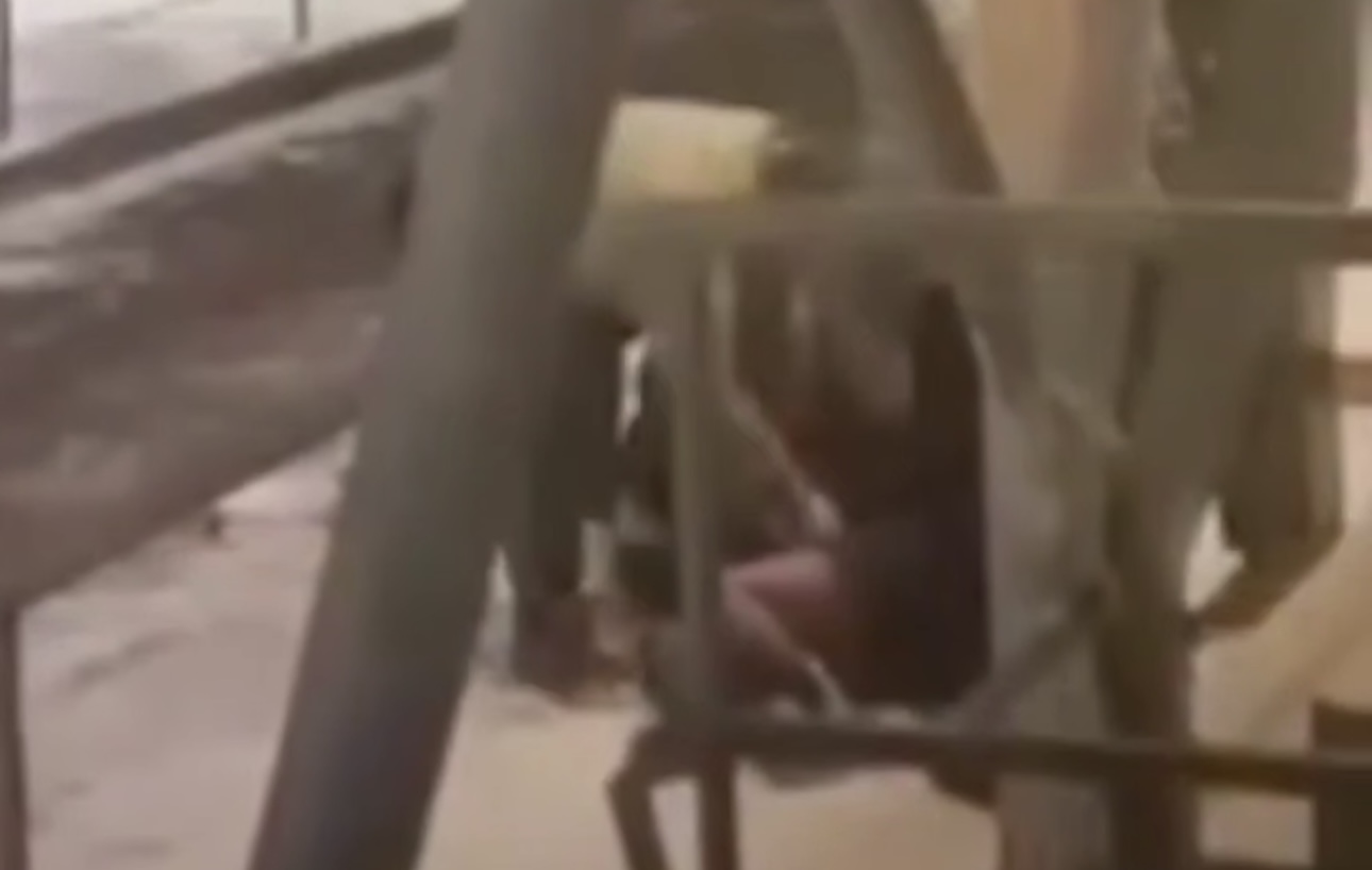 Кража под видом помощи: в Алматы полицейские задержали подозреваемых