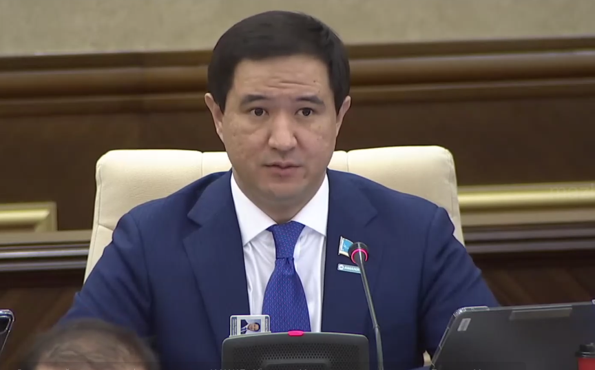 Мутали Абуталип направил депутатский запрос Роману Скляру по вопросам кибербезопасности стратегических объектов