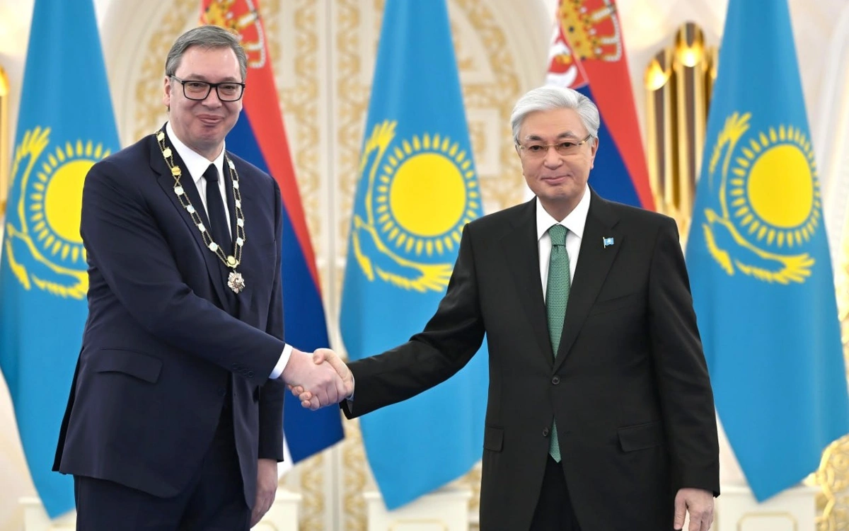 Тоқаев Сербия президентін "Алтын Қыран" орденімен марапаттады