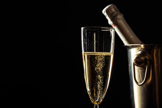 Шампанское в Казахстане дорожает на фоне снижения производства