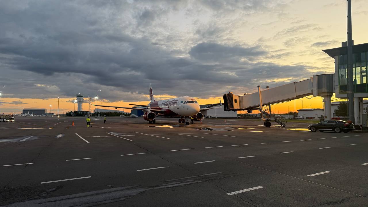 Авиакомпании продолжают вывоз пассажиров из стран Ближнего Востока