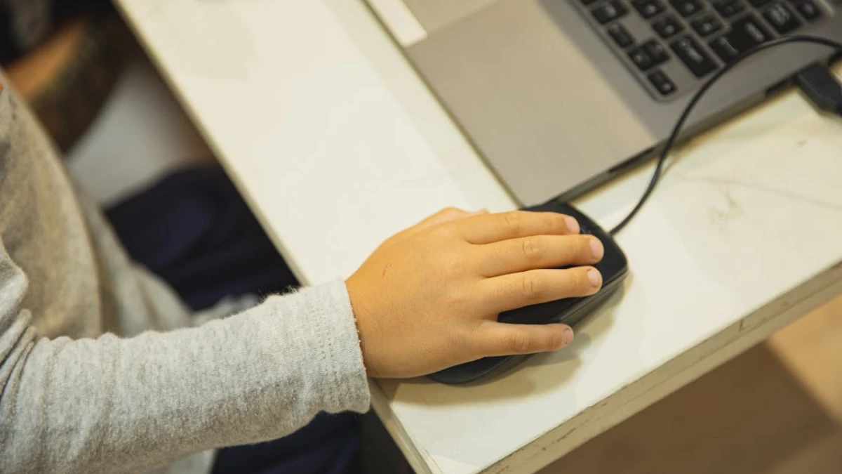 10 наурызда Қазақстанның үш өңірінде оқушылар қашықтан оқиды