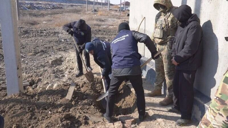 Атыраудағы төрт адамның өлімі: күдікті қылмысты қалай жасағанын көрсетті