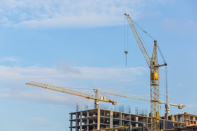 Более 10 трлн тенге вложено в строительство в Казахстане за прошлый год