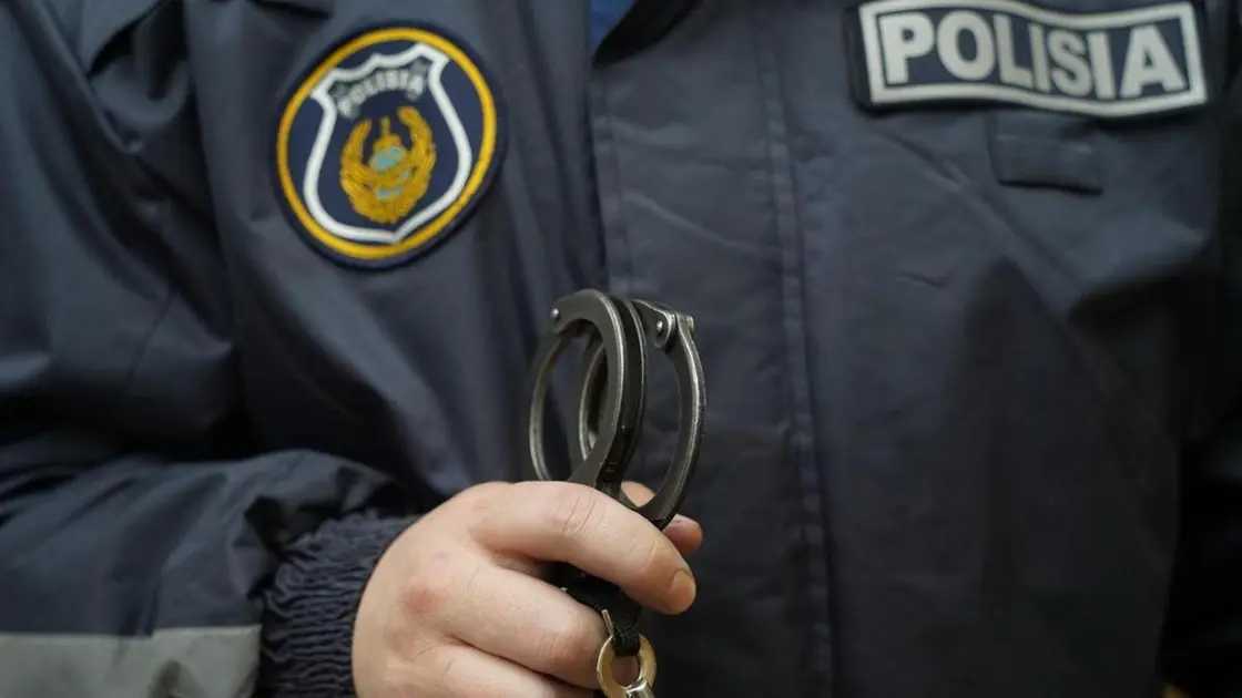 Ақмола облысында әкесі мен баласы есірткі зертханасын ұйымдастырды деген күдікпен ұсталды