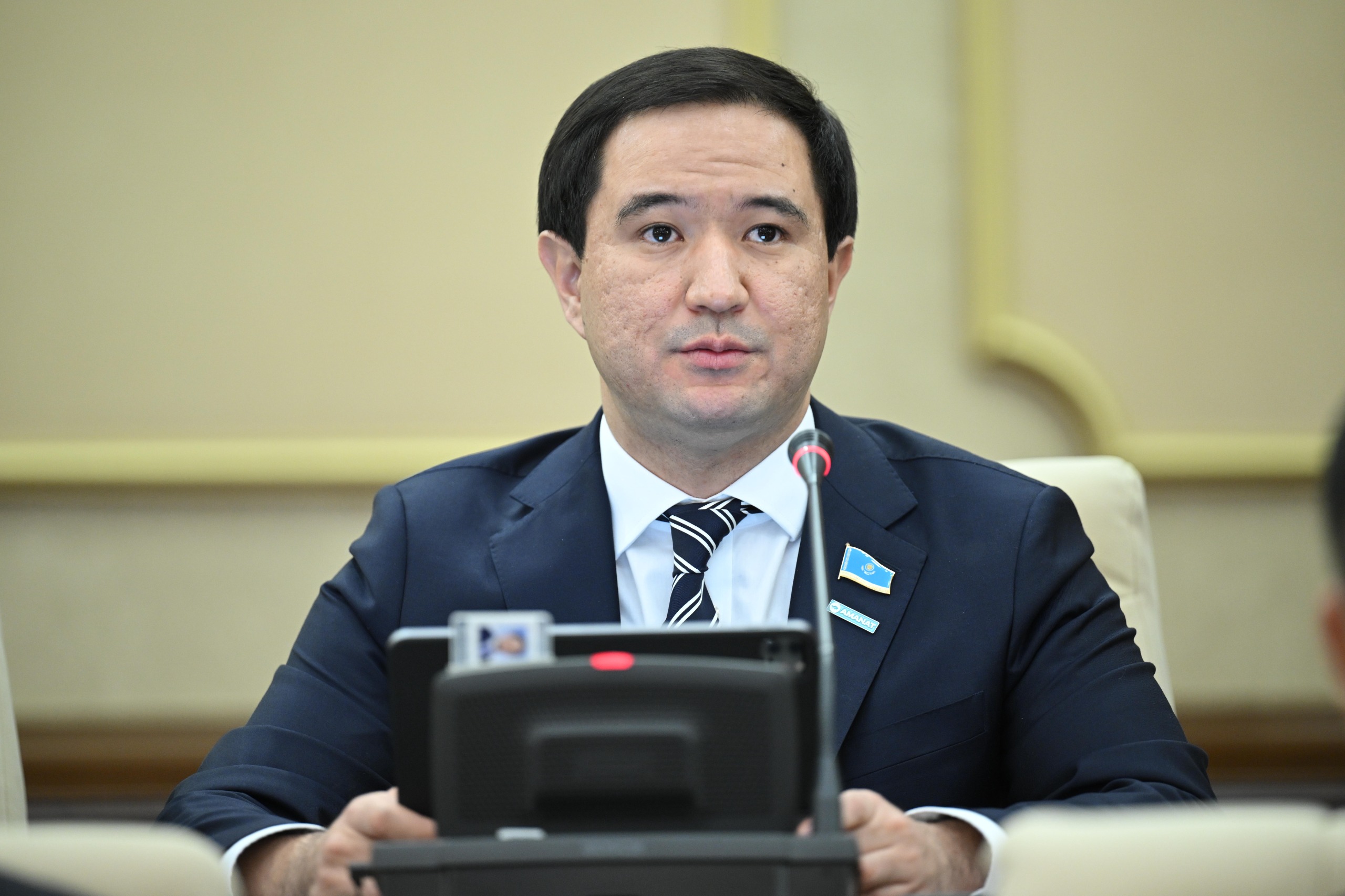 Депутат Әбутәліп Мутәлі предложил цифровизировать контроль качества вузов Казахстана