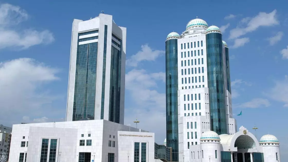 Қошанов парламент палаталарының бірлескен отырысын шақырды