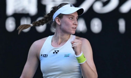 Рыбакина разгромила соперницу и вышла в 1/4 финала турнира