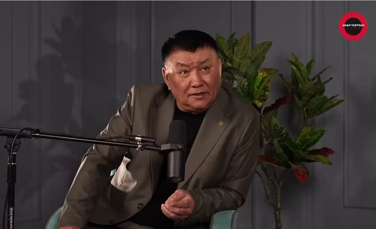 «Қайрат мемлекеттік қызметте отбасын асырай алмай қалады»: Нұртас Айдарбековтің пікірі талқыға түсті