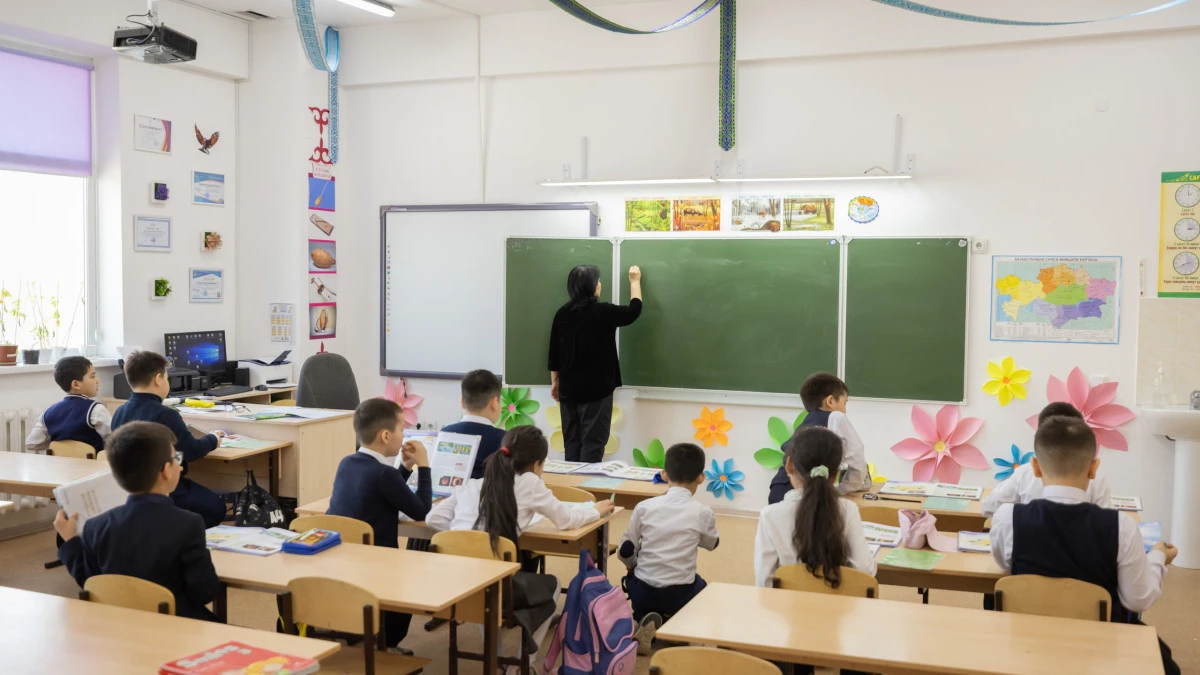 Мұғалімді «жемқор» деп айыптаған Тараз тұрғынына айыппұл салынды