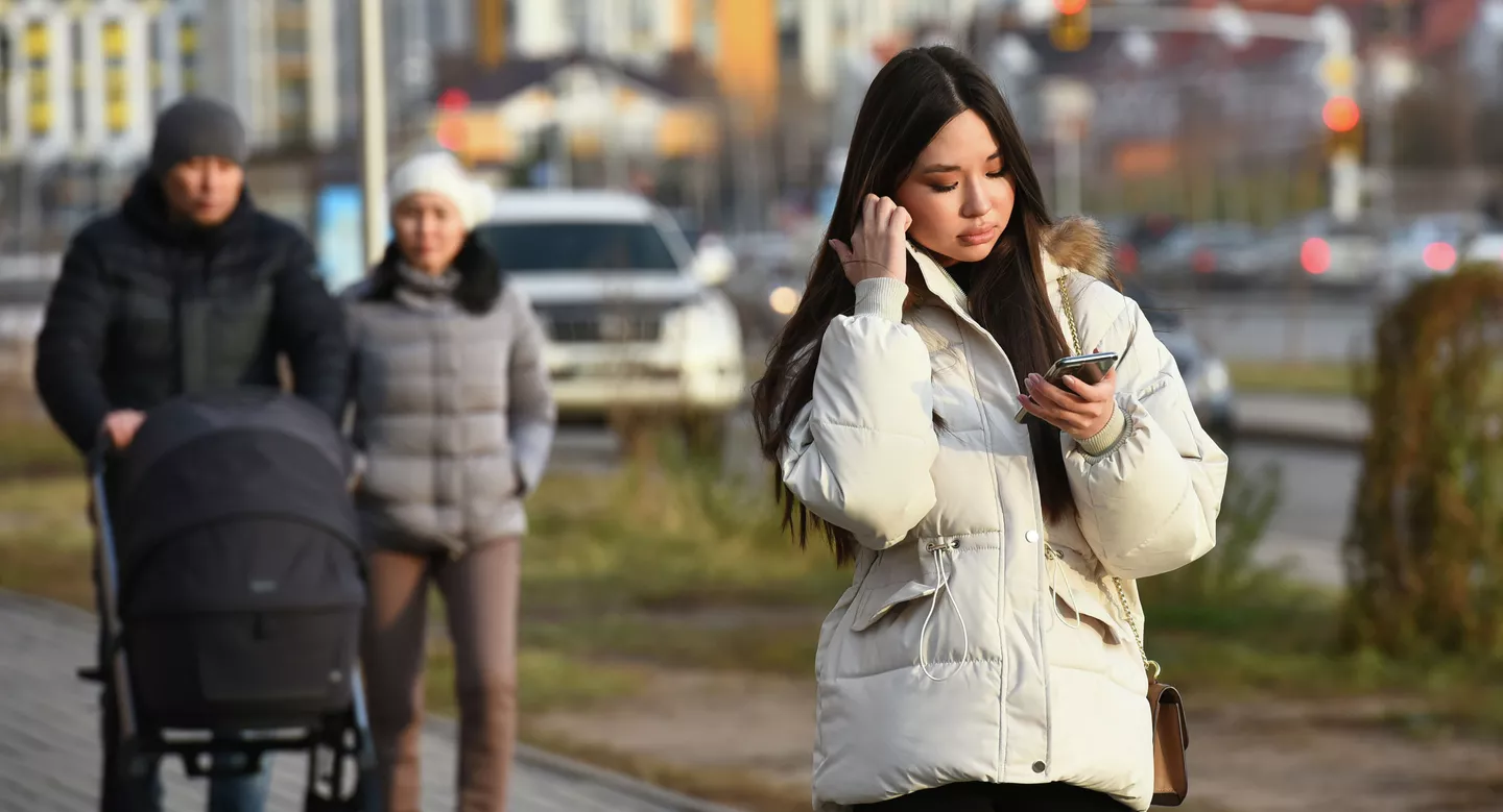 SMS-хабарлама тарату арқылы алаяқтық жасаған топ ұсталды