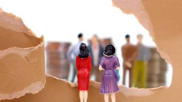 Гендерный разрыв в зарплатах остаётся значительным в Казахстане