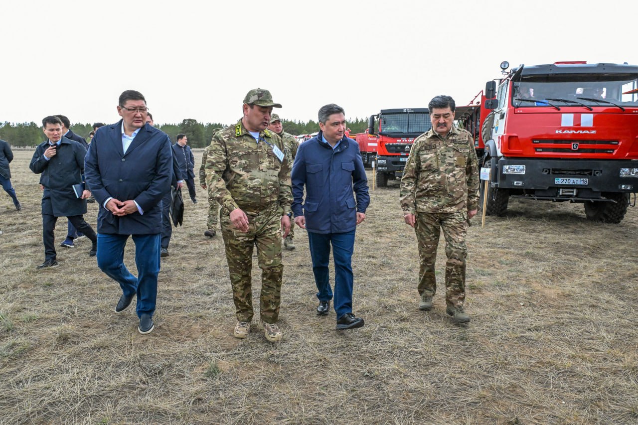 Бектенов проверил внедрение ИИ-системы раннего обнаружения лесных пожаров в «Семей орманы»
