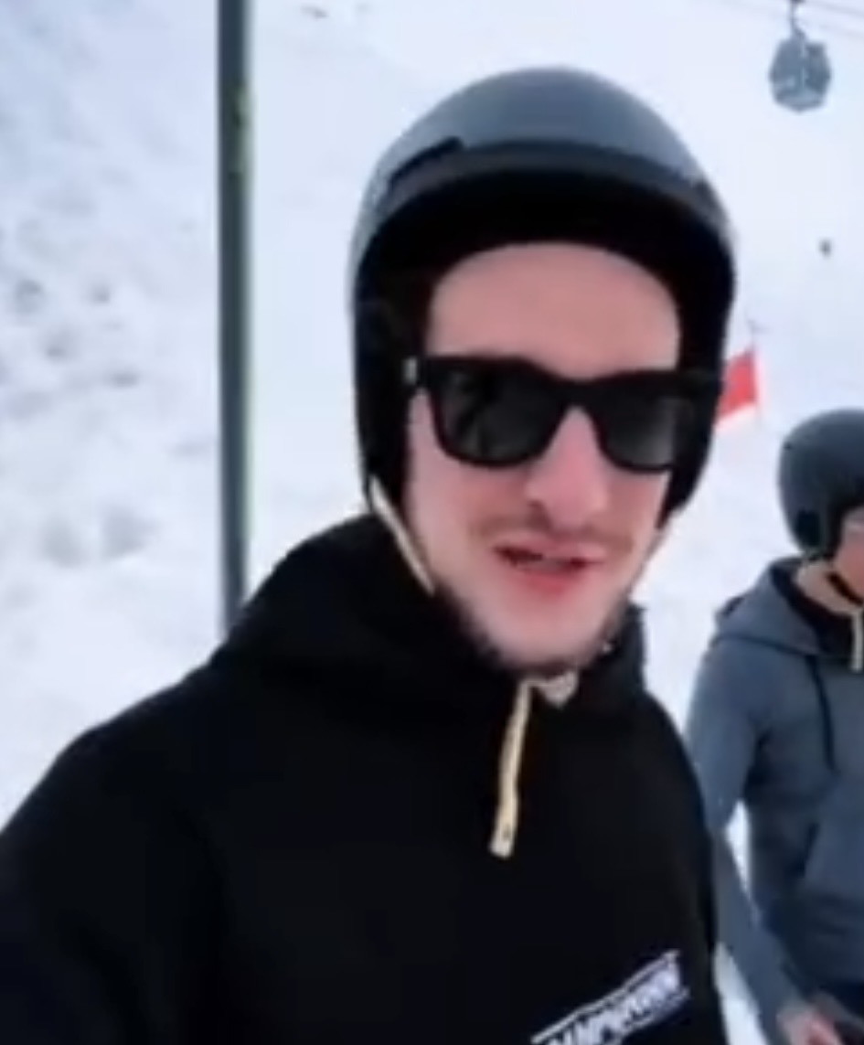 Американский авто-путешественник прибыл в Казахстан