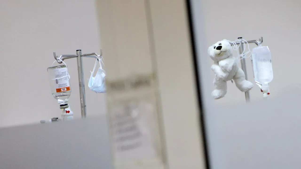 Қарағанды облысында баланың басына кірпіш құлады