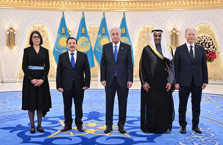 Токаев принял верительные грамоты послов ряда государств