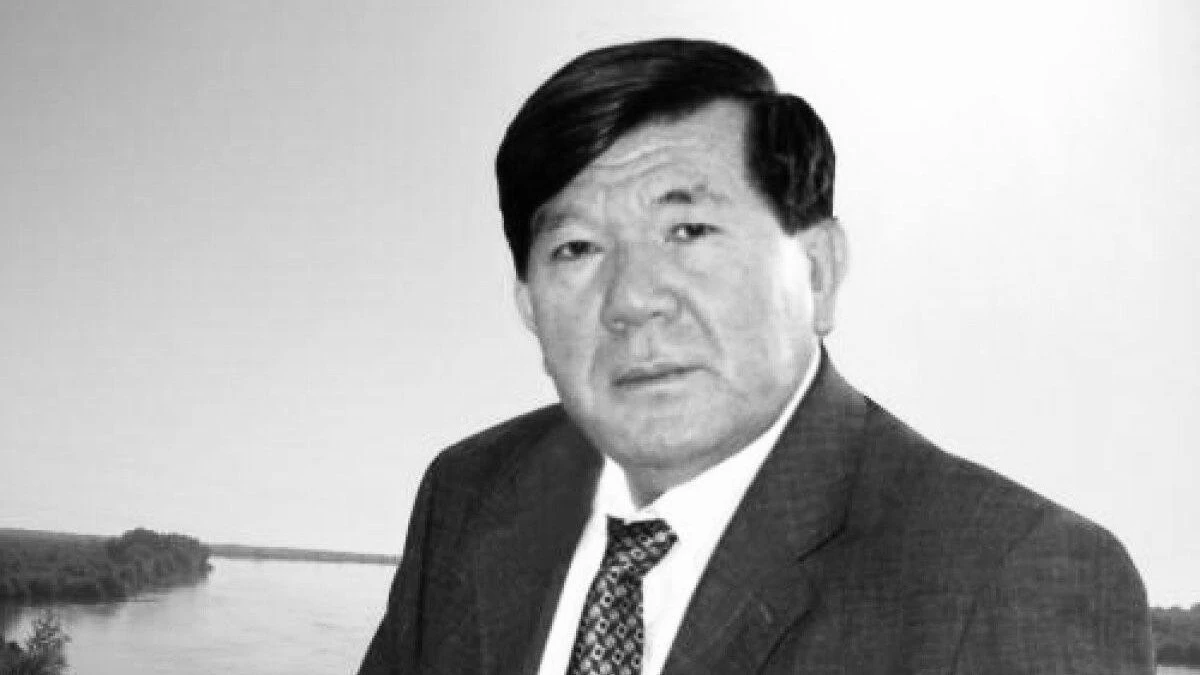 Әйгілі қазақ ақыны Мұхтар Шаханов өмірден өтті