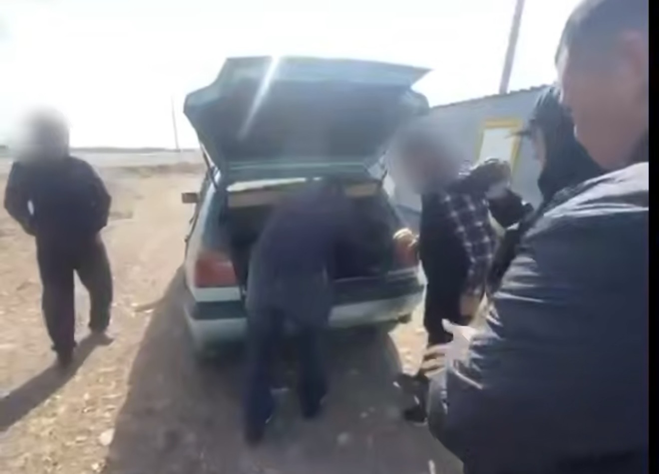 Более 9 кг гашиша обнаружили у пассажира на трассе в Жамбылской области