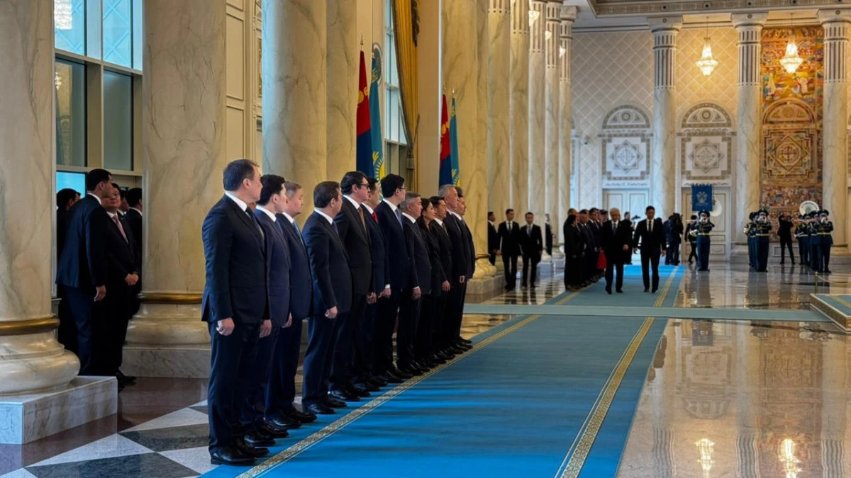 Тоқаев Моңғолия президентін Ақордада қарсы алды