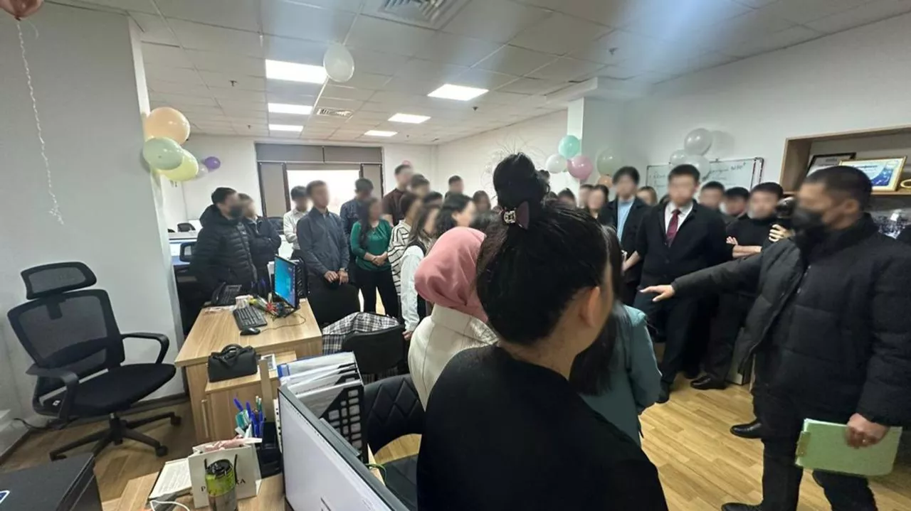 Астана мен Алматыда қазақстандықтардың жеке деректерін заңсыз сатқан топ ұсталды