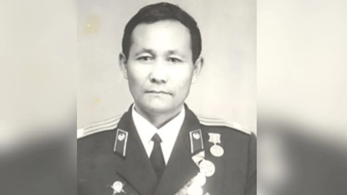 Тоқаев Ұлы Отан соғысының қатысушысына "Халық қаһарманы" атағын берді