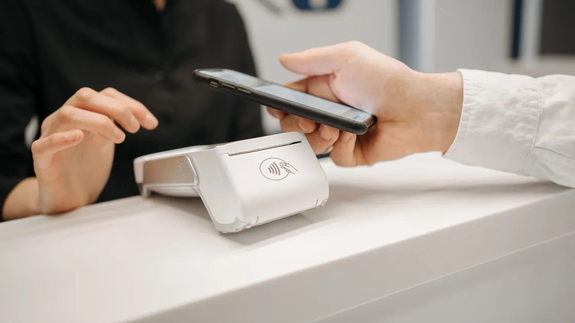 Елімізде бірыңғай QR-код арқылы төлем жүйесі қашан іске қосылатыны белгілі болды