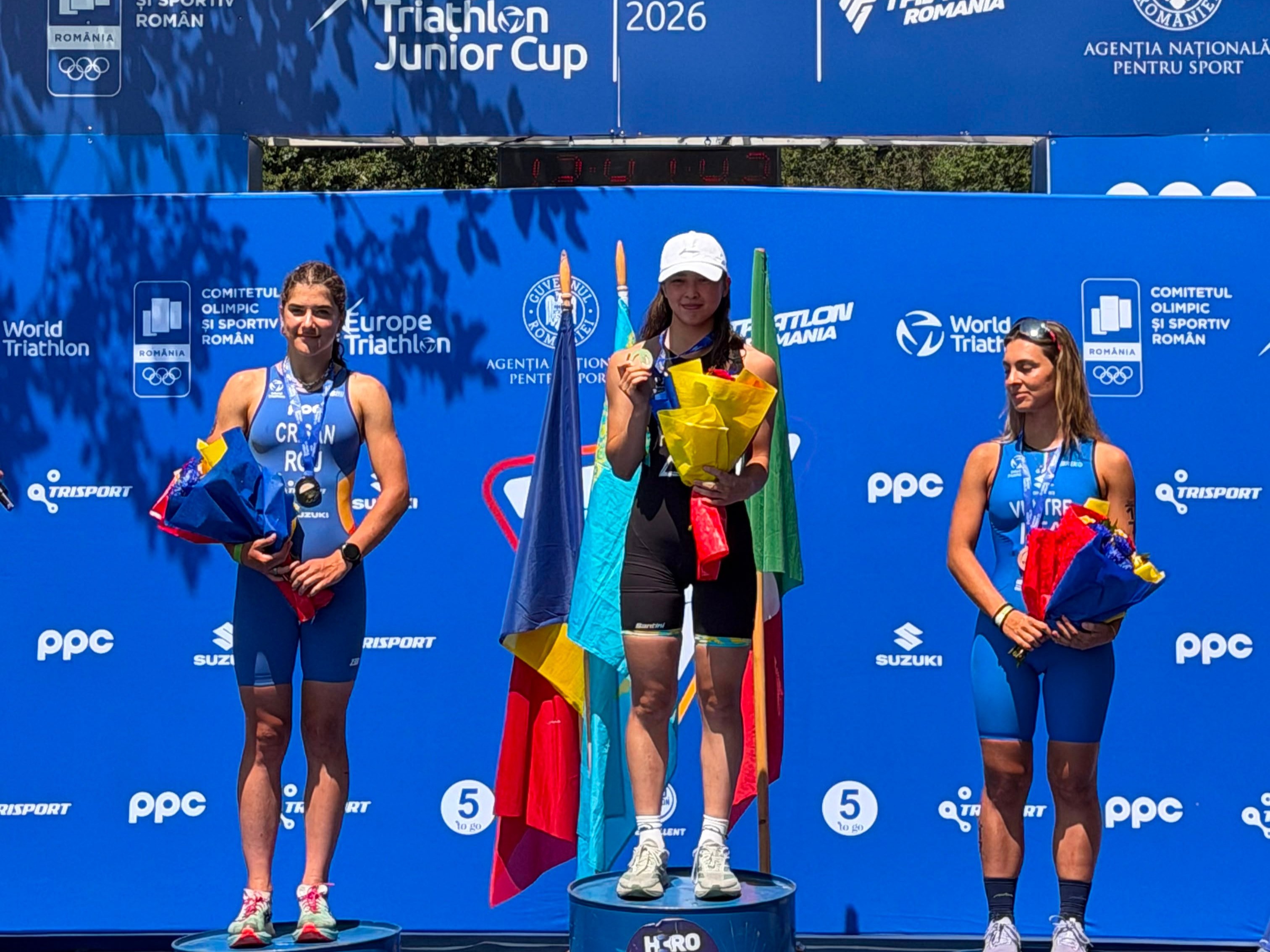 Казахстанка Диана Ержанова выиграла золото Кубка Европы по триатлону