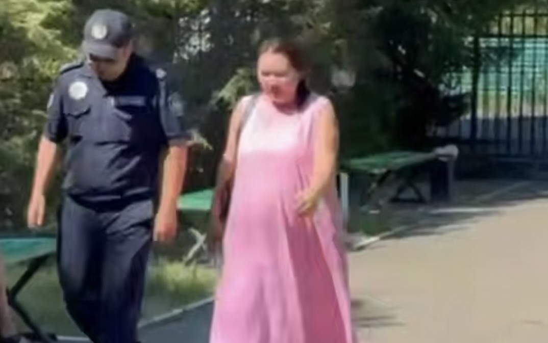 Жительницу Талдыкоргана оштрафовали за нецензурную брань в TikTok