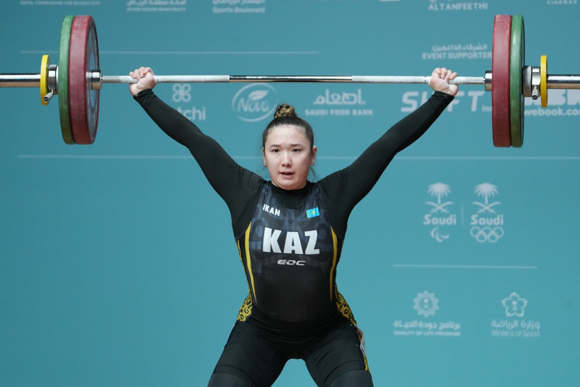 Казахстанская тяжелоатлетка стала чемпионкой Азии в Ташкенте