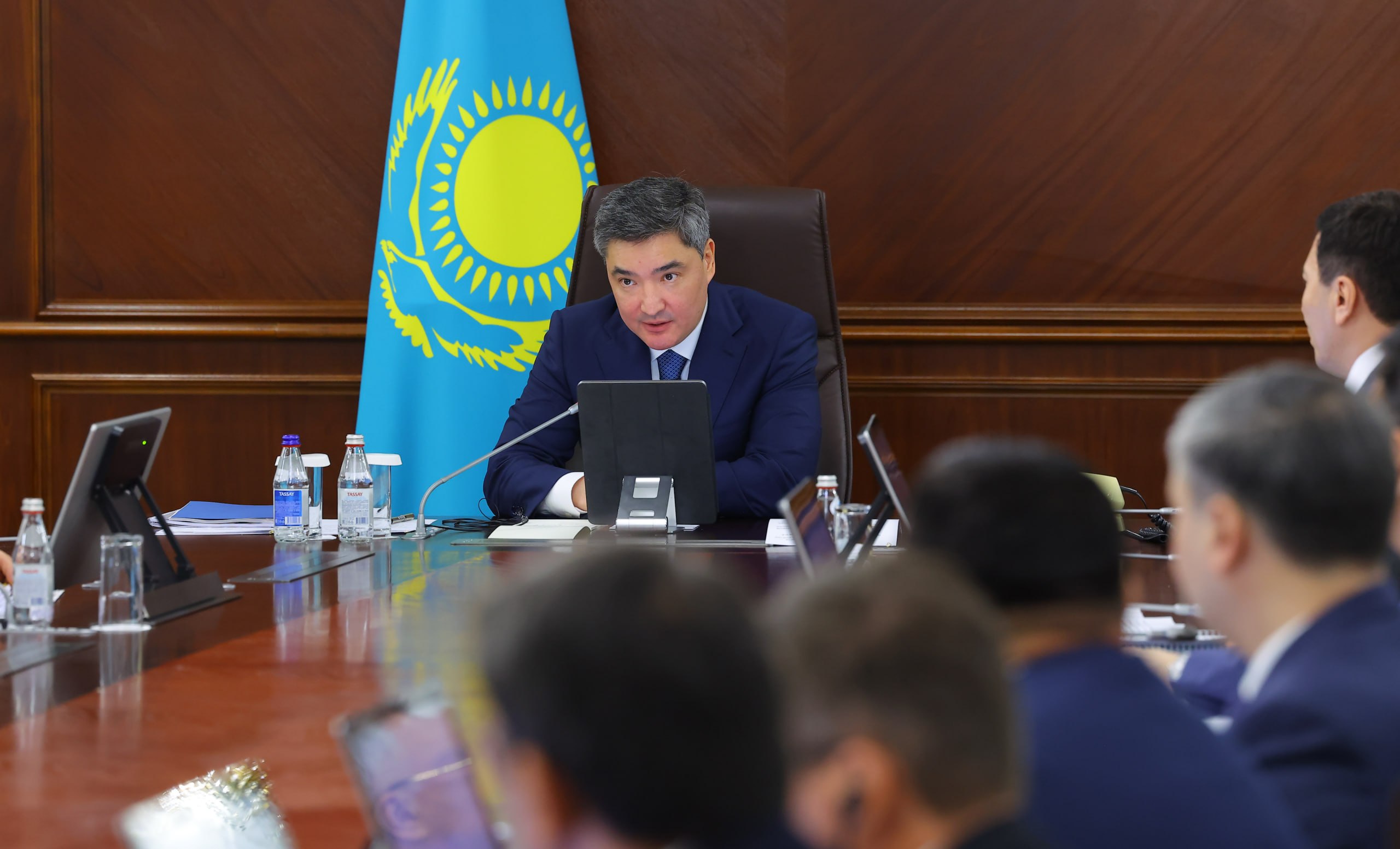 Премьер-министр поручил проанализировать предложения по повышению благосостояния населения