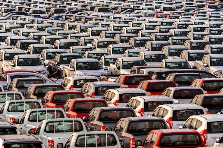 В Казахстане ужесточили контроль за импортом автомобилей