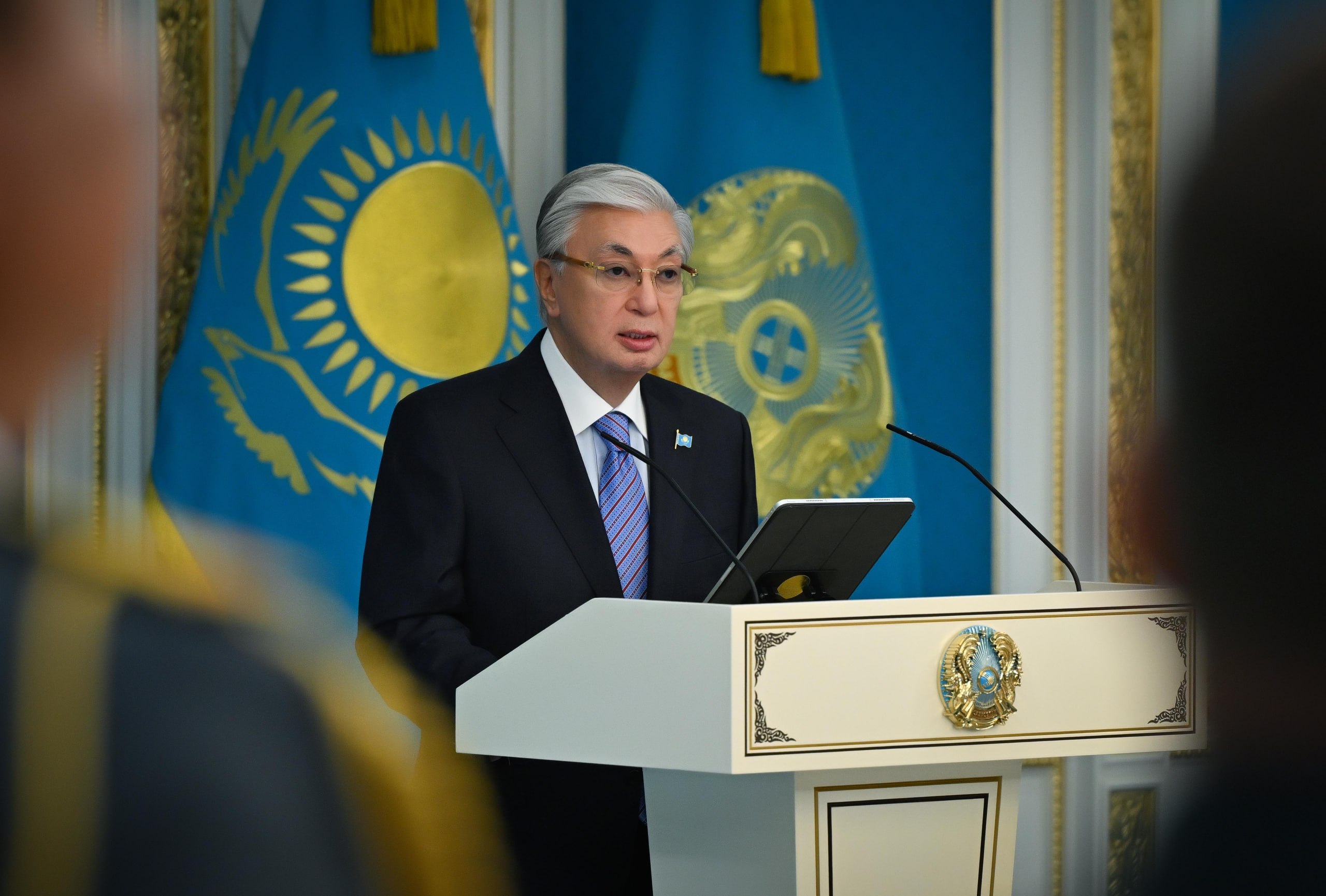 Мемлекет басшысы құтқарушыларды «бейбіт күннің батырлары» деп атады